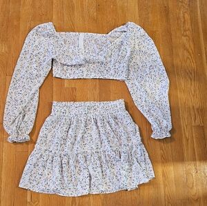 Shein Two Piece Floral Cropped Top and Skirt sz lg